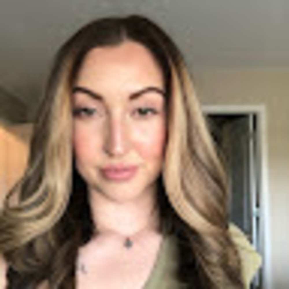 Meet your Posher, Alisha